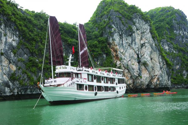 Oriental Sails 1 – Du thuyen Ha Long